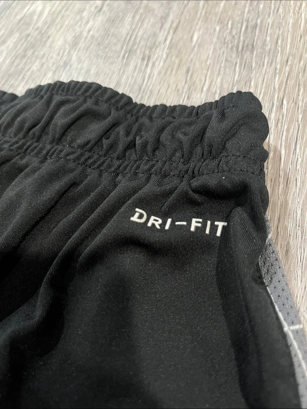 Nike Dri-FIT Athletic Shorts Black Gray Geometric Print Men’s XL